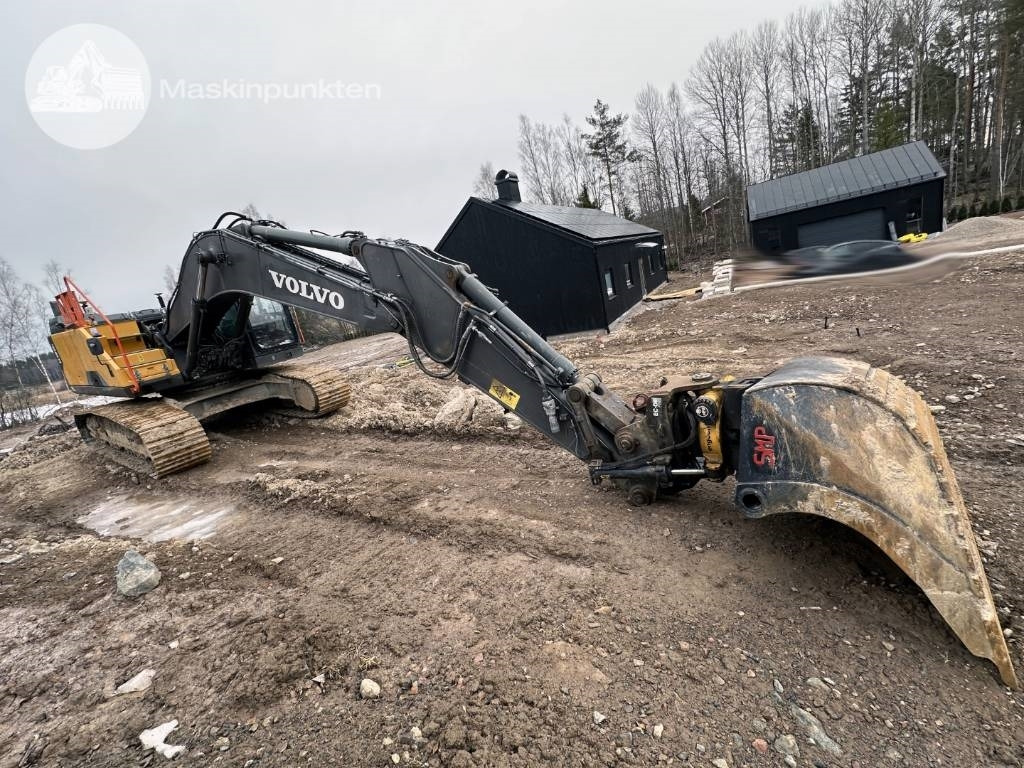 Volvo EC 300 EL  - Pelle sur chenille: photos 4 Volvo EC 300 EL  - Pelle sur chenille: photos 4