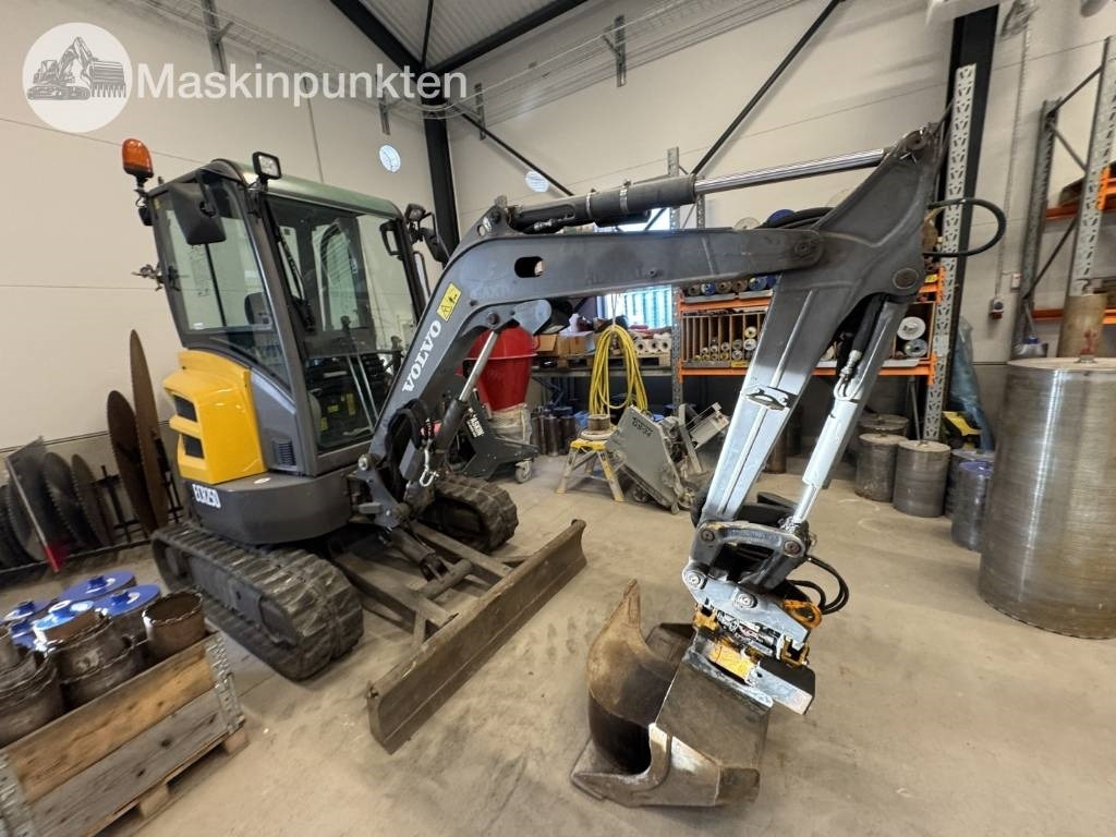 Volvo ECR 25 D - Mini pelle: photos 4 Volvo ECR 25 D - Mini pelle: photos 4