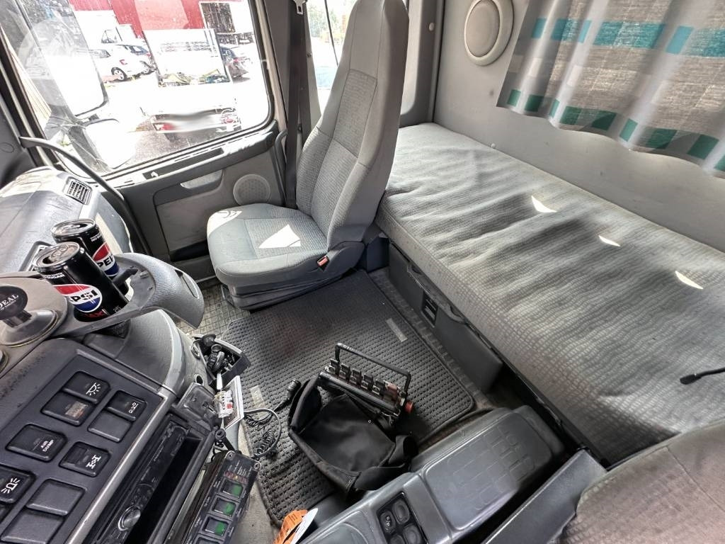 Camion porte-conteneur/ Caisse mobile Volvo FH 12 460 CAMELEONT: photos 15