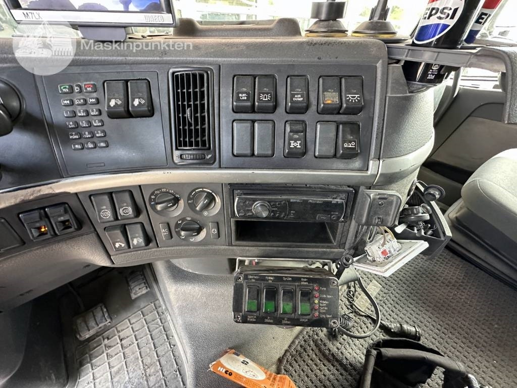 Camion porte-conteneur/ Caisse mobile Volvo FH 12 460 CAMELEONT: photos 28