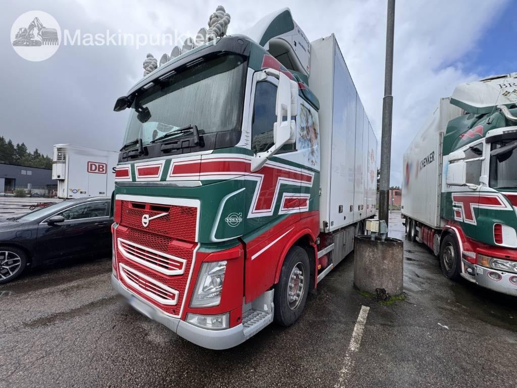 Volvo FH 500 - Camion frigorifique: photos 1 Volvo FH 500 - Camion frigorifique: photos 1