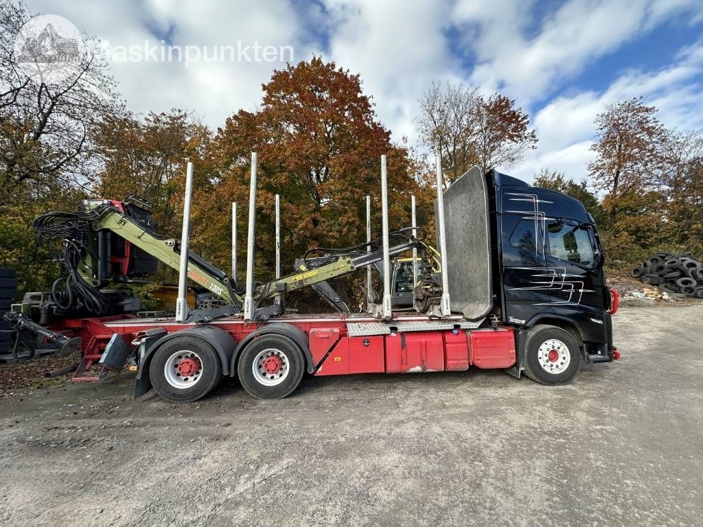Volvo FH 64 R Timmerbil med kran  - Camion grumier: photos 4 Volvo FH 64 R Timmerbil med kran  - Camion grumier: photos 4