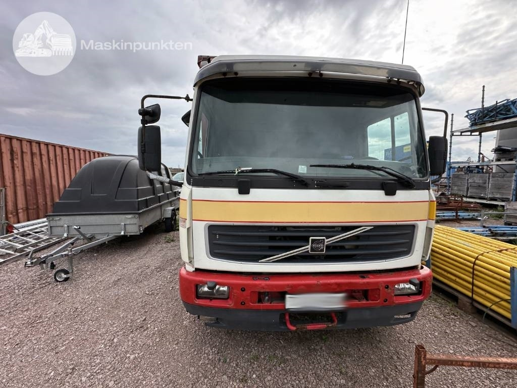 Volvo FL 6 - Camion fourgon: photos 2 Volvo FL 6 - Camion fourgon: photos 2