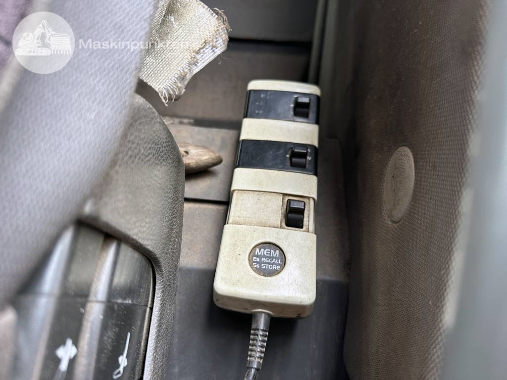 Volvo FM 12 420 LAXO Liftdumper + lastväxlare + flak  en crédit-bail Volvo FM 12 420 LAXO Liftdumper + lastväxlare + flak: photos 34