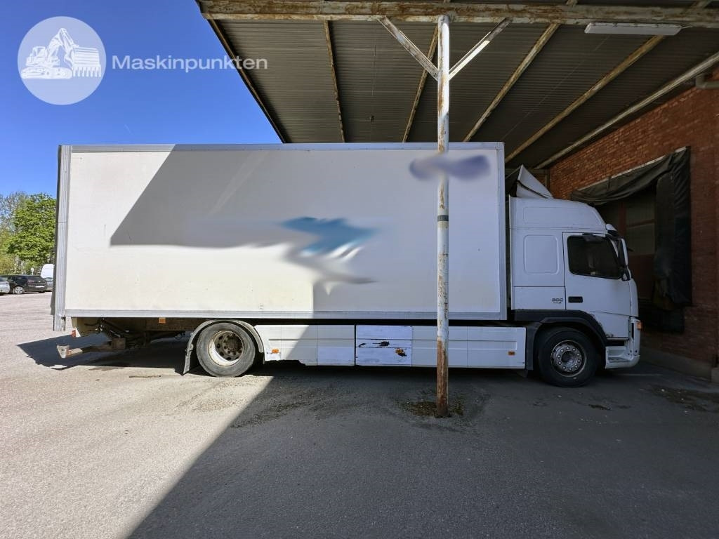 Volvo FM 300  - Camion fourgon: photos 3 Volvo FM 300  - Camion fourgon: photos 3