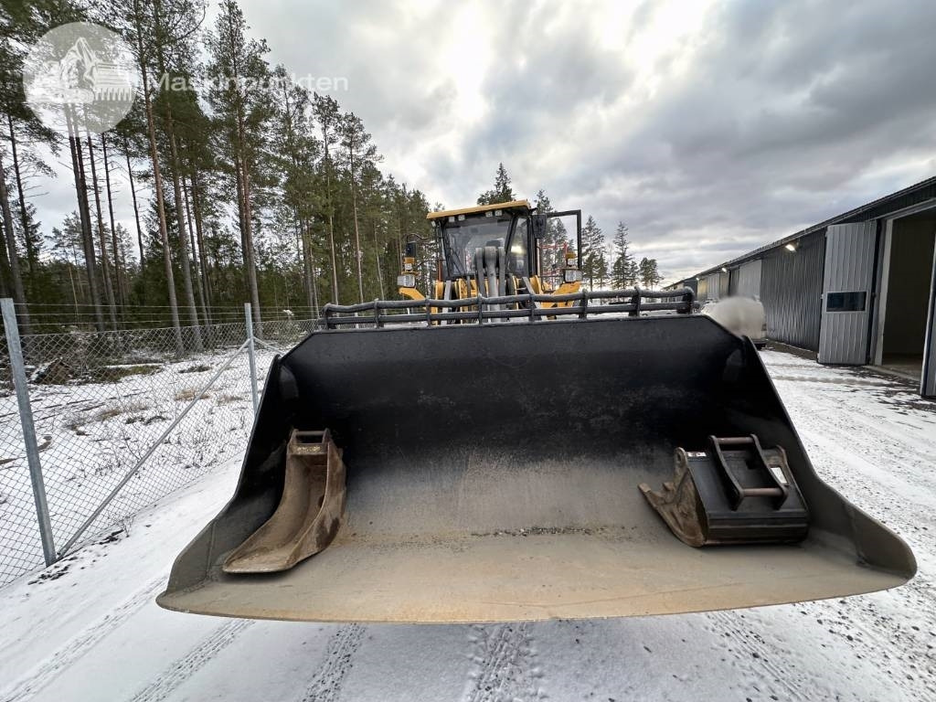 Volvo L 180 H - Chargeuse sur pneus: photos 4 Volvo L 180 H - Chargeuse sur pneus: photos 4