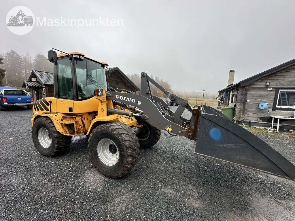 Volvo L 35 B - Chargeuse sur pneus: photos 3 Volvo L 35 B - Chargeuse sur pneus: photos 3