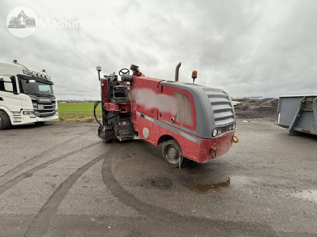 Wirtgen W 100 - Fraiseuse à froid: photos 1 Wirtgen W 100 - Fraiseuse à froid: photos 1