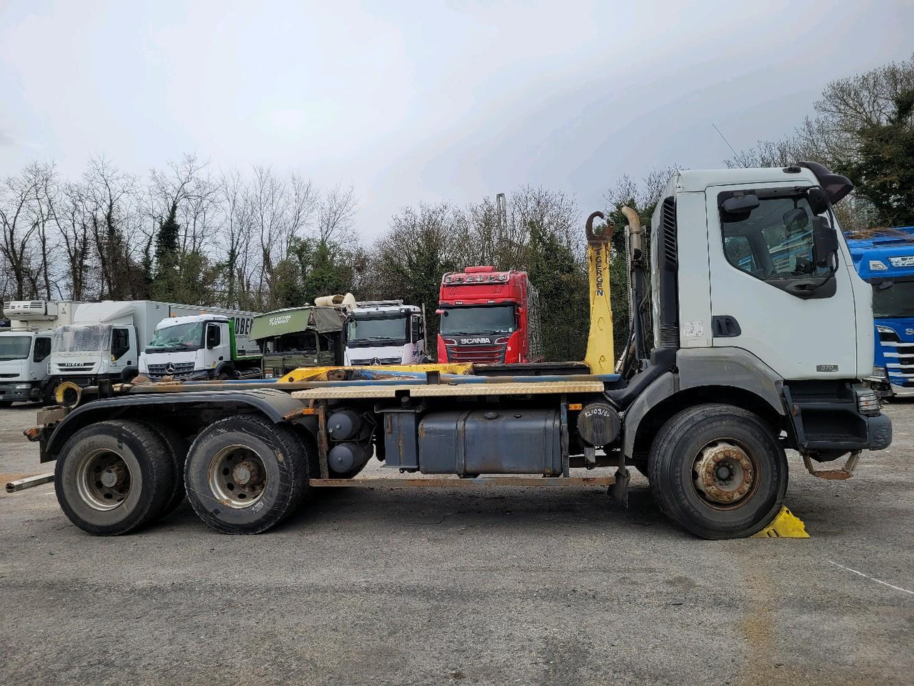 RENAULT KERAX 370 CDI 6X4 - Camion ampliroll: photos 3 RENAULT KERAX 370 CDI 6X4 - Camion ampliroll: photos 3