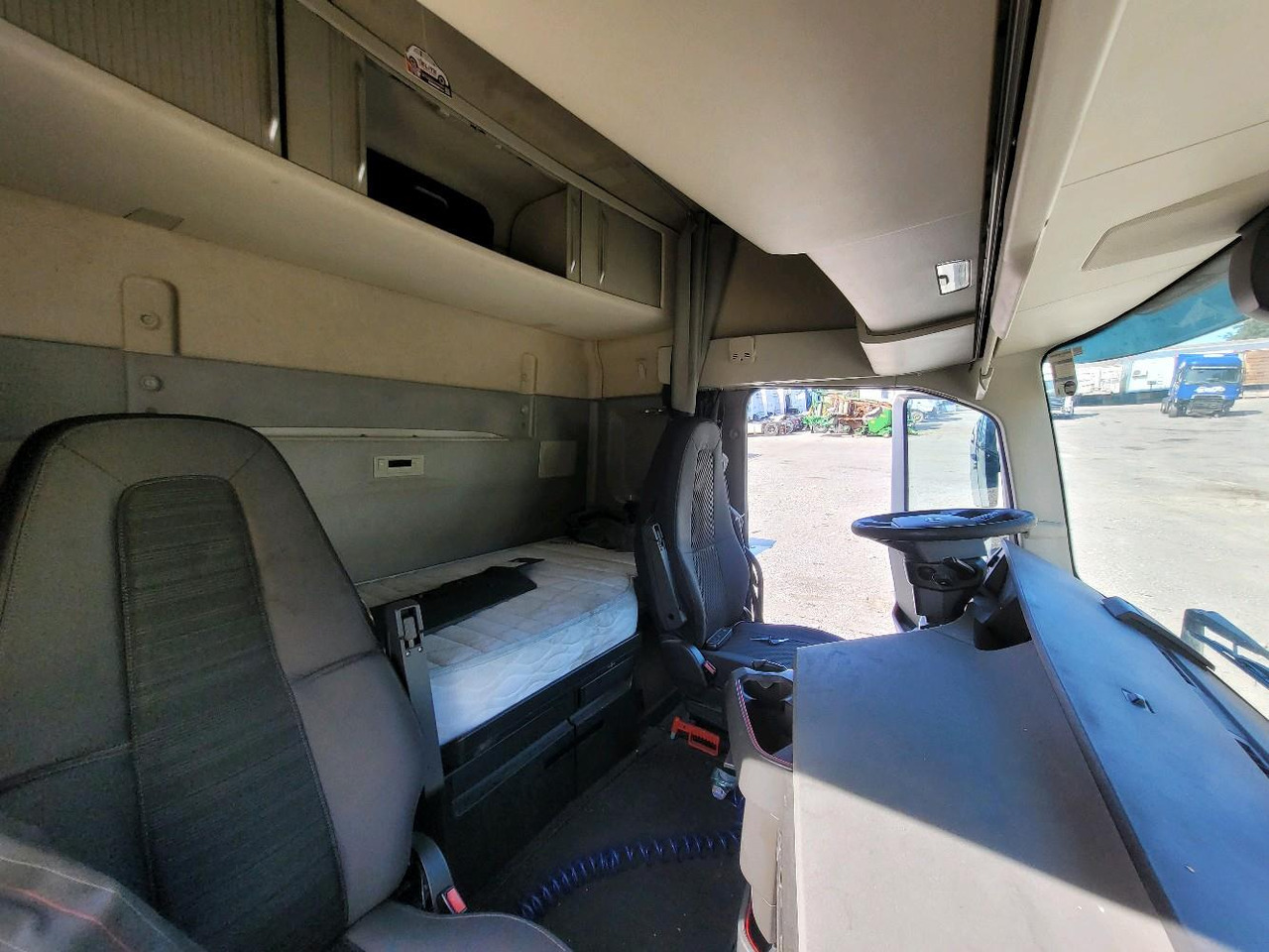 Tracteur routier VOLVO FH 500 GLOBETROTTER: photos 11