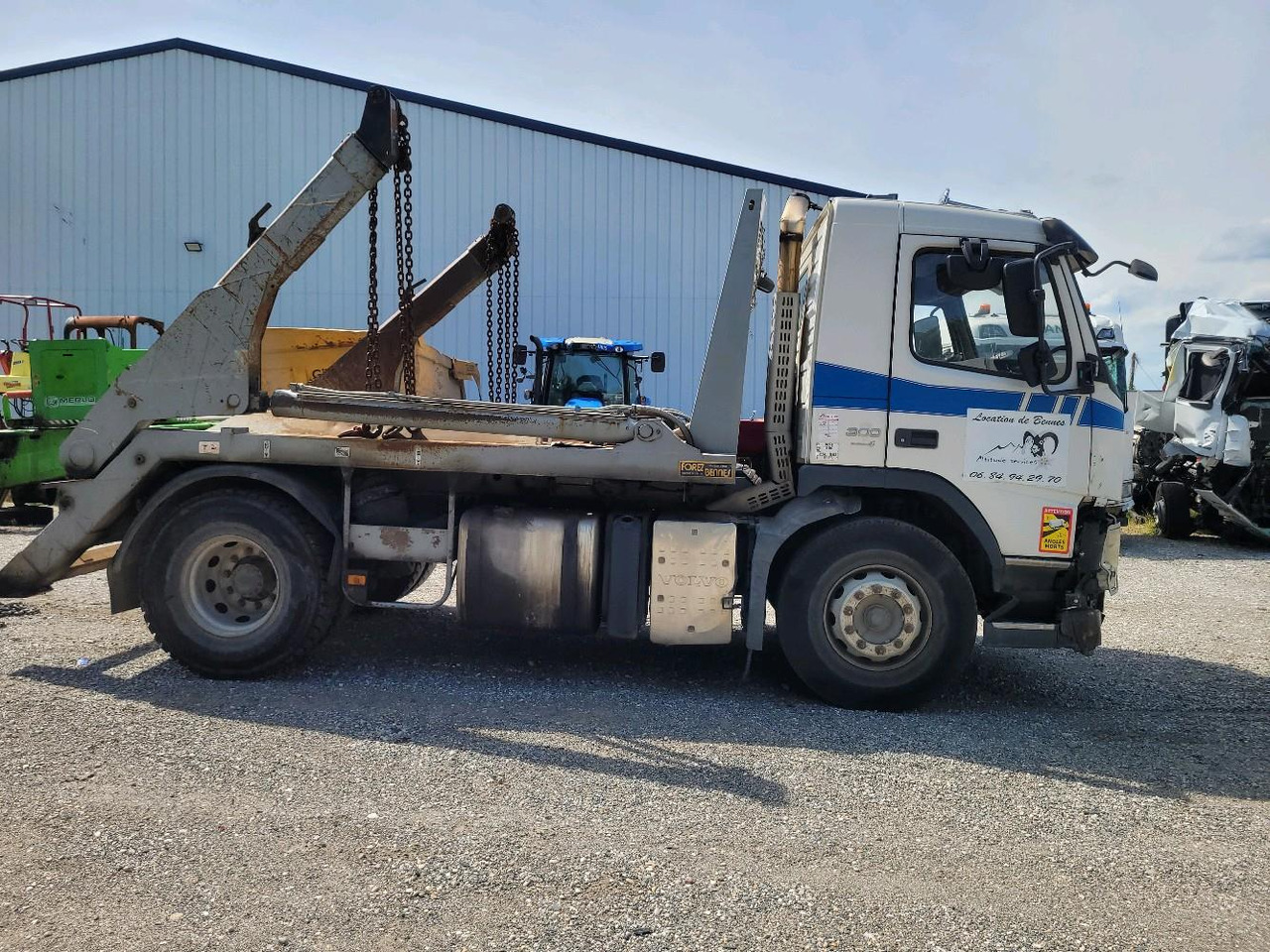 VOLVO FM 300 E4 4X2 - Camion multibenne: photos 3 VOLVO FM 300 E4 4X2 - Camion multibenne: photos 3