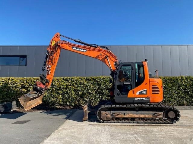 Pelle sur chenille Doosan DX140 LCR-5: photos 13