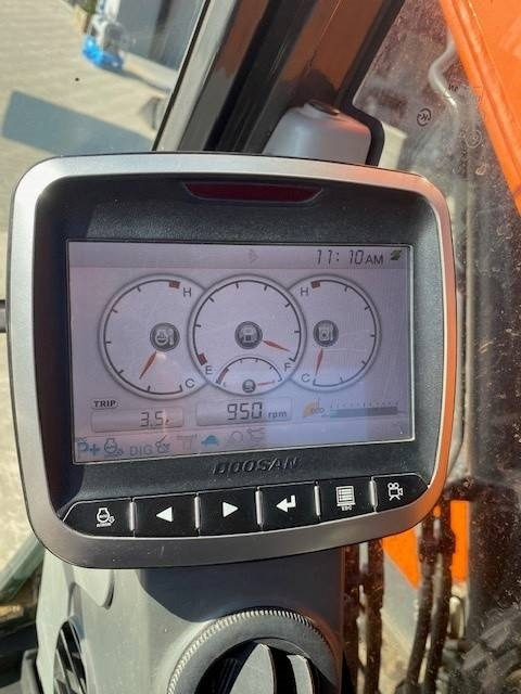 Pelle sur chenille Doosan DX140 LCR-5: photos 26