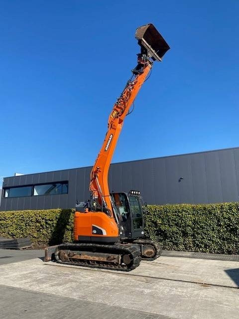 Doosan DX140 LCR-5 - Pelle sur chenille: photos 1 Doosan DX140 LCR-5 - Pelle sur chenille: photos 1