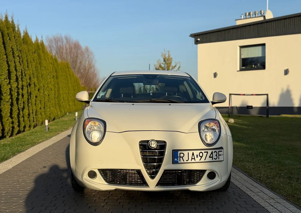 Alfa Romeo Mito - Voiture: photos 2 Alfa Romeo Mito - Voiture: photos 2