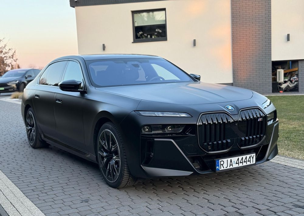 BMW Seria 7 M760e PHEV xDrive sport - Berline: photos 2 BMW Seria 7 M760e PHEV xDrive sport - Berline: photos 2
