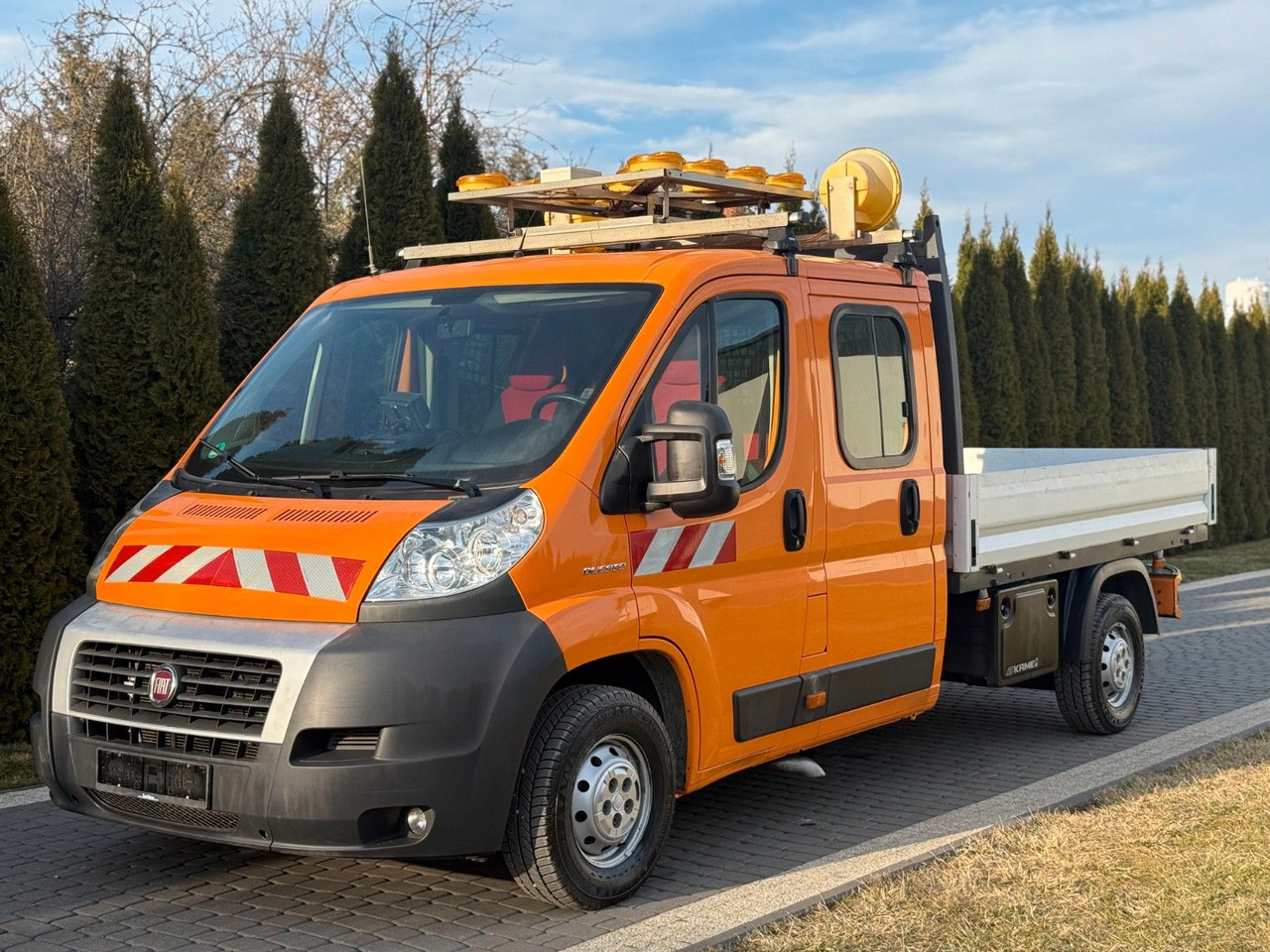 Fiat DUCATO WEBASTO DOPPLECABINE 7 SEAT - Utilitaire plateau: photos 1 Fiat DUCATO WEBASTO DOPPLECABINE 7 SEAT - Utilitaire plateau: photos 1