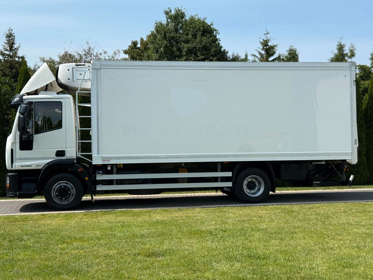 Iveco EUROCARGO 12T E22 CARRIER SUPRA 850 MT - Camion frigorifique: photos 4 Iveco EUROCARGO 12T E22 CARRIER SUPRA 850 MT - Camion frigorifique: photos 4
