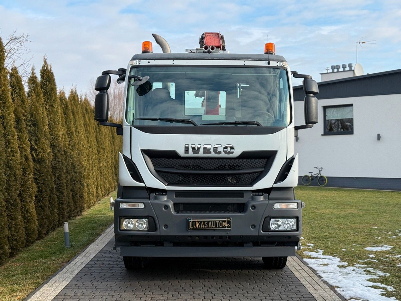 Iveco STRALIS 330 / 4x2/ TIPPER /FASSI F135 - Camion grue: photos 3 Iveco STRALIS 330 / 4x2/ TIPPER /FASSI F135 - Camion grue: photos 3
