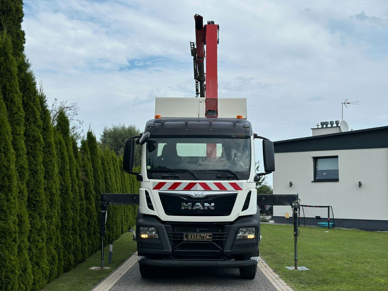 MAN TGS 440 / 8x4 /CRANE HMF 1530/ TIPPER - Camion grue: photos 5 MAN TGS 440 / 8x4 /CRANE HMF 1530/ TIPPER - Camion grue: photos 5