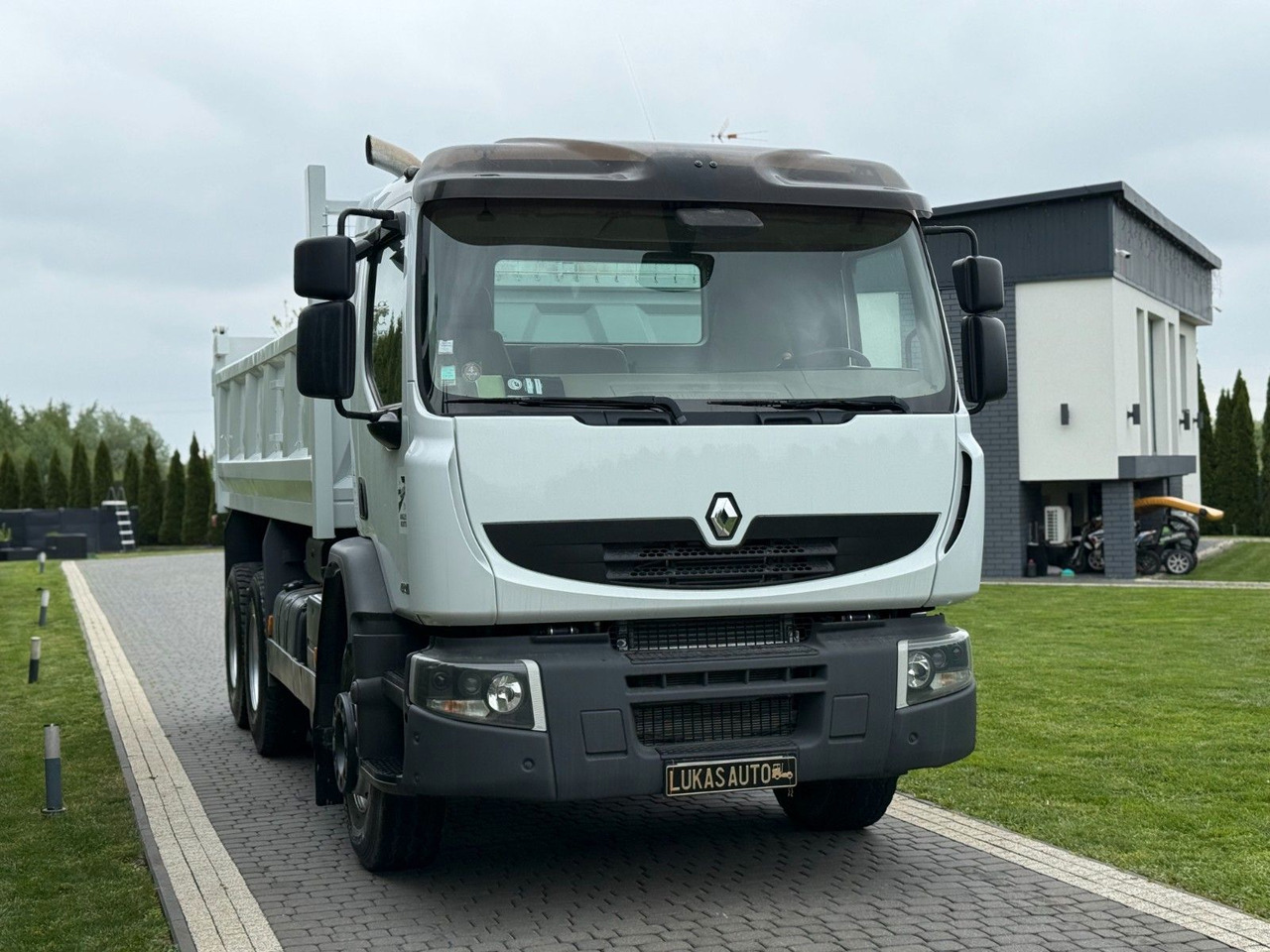 Renault PREMIUM 410 DXI 6X4 TIPPER - Camion benne: photos 4 Renault PREMIUM 410 DXI 6X4 TIPPER - Camion benne: photos 4