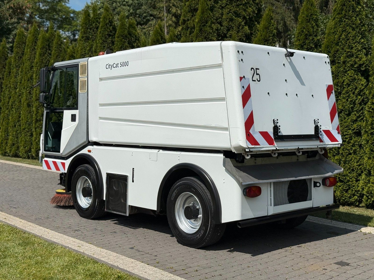 Schmidt BUCHER CITYCAT 5000 SWEEPER - Balayeuse de voirie: photos 5 Schmidt BUCHER CITYCAT 5000 SWEEPER - Balayeuse de voirie: photos 5