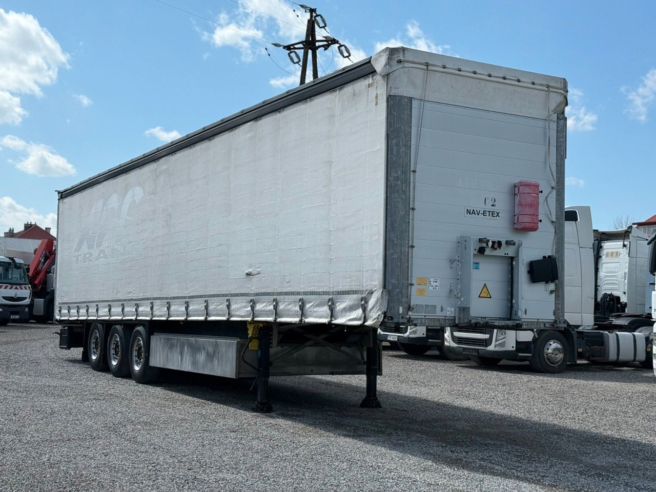 Schmitz Cargobull AXLE SCHMITZ LIFTED AXLE - Semi-remorque rideaux coulissants: photos 1 Schmitz Cargobull AXLE SCHMITZ LIFTED AXLE - Semi-remorque rideaux coulissants: photos 1
