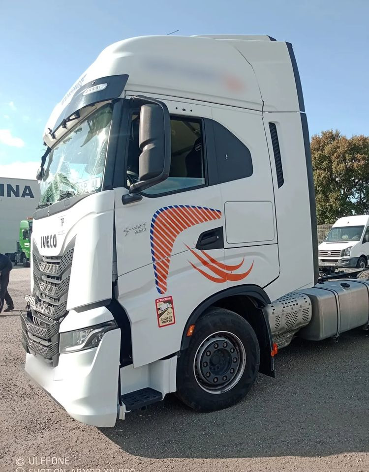 Iveco S-WAY 530 RETARDER USZKODZONY - Tracteur routier: photos 2 Iveco S-WAY 530 RETARDER USZKODZONY - Tracteur routier: photos 2