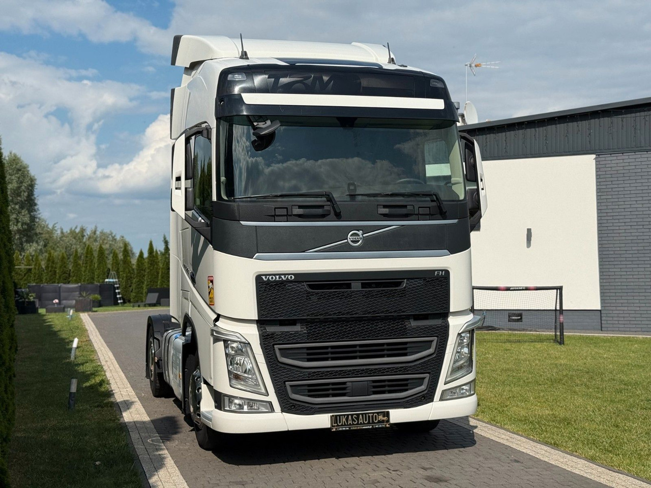 Volvo FH 500 AUTOMATIC TWO TANKS - Tracteur routier: photos 3 Volvo FH 500 AUTOMATIC TWO TANKS - Tracteur routier: photos 3