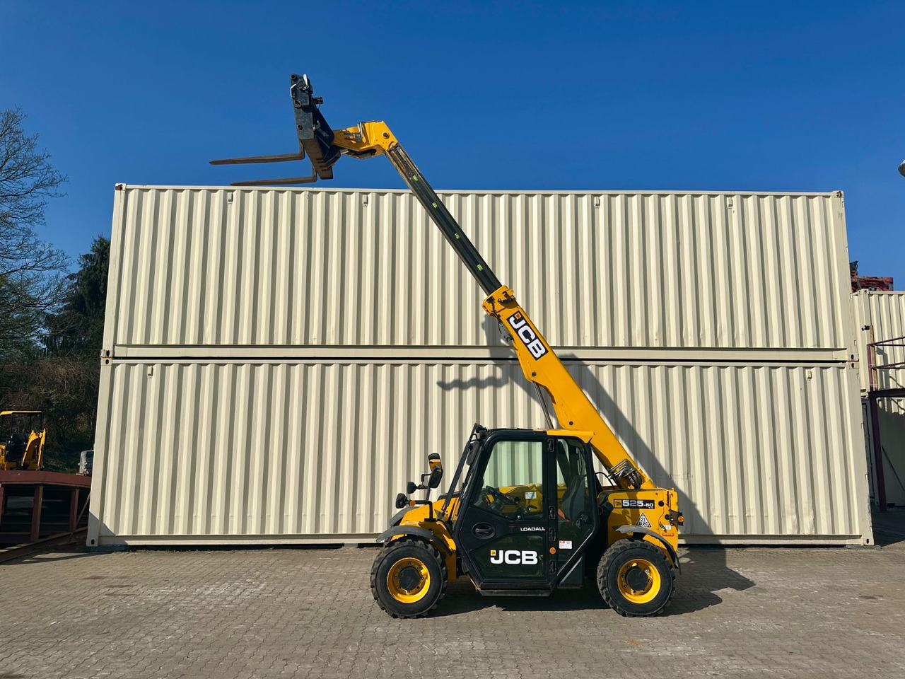 JCB 525-60 / 2018 BJ / 1.480 H /6 Meter / 2.5 Tonnen - Chariot télescopique: photos 2 JCB 525-60 / 2018 BJ / 1.480 H /6 Meter / 2.5 Tonnen - Chariot télescopique: photos 2