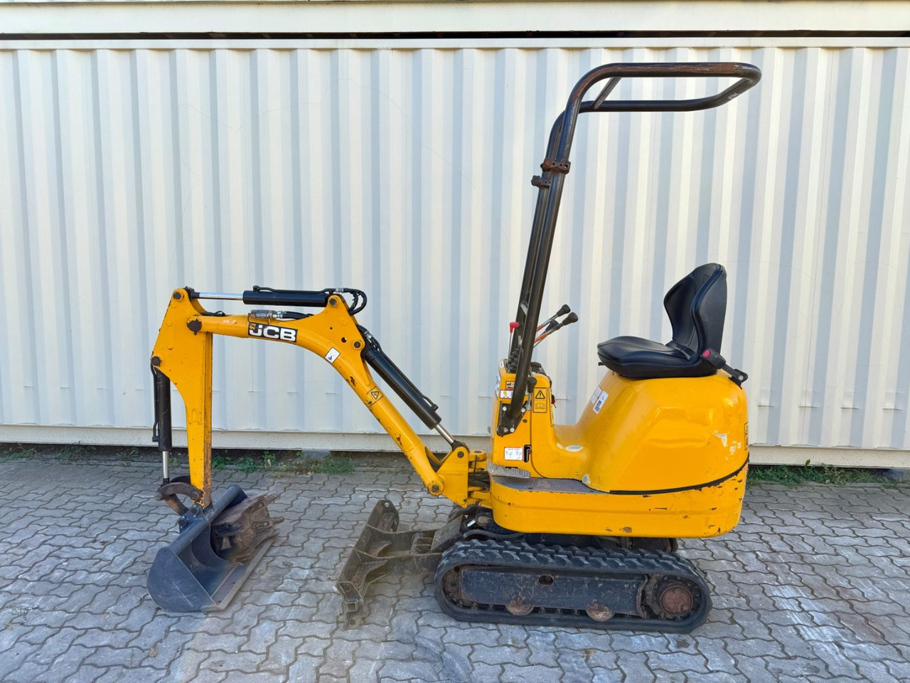 JCB 8008 CTS, 2020 BJ, 576 BH, 2 x Löffel - Mini pelle: photos 2 JCB 8008 CTS, 2020 BJ, 576 BH, 2 x Löffel - Mini pelle: photos 2