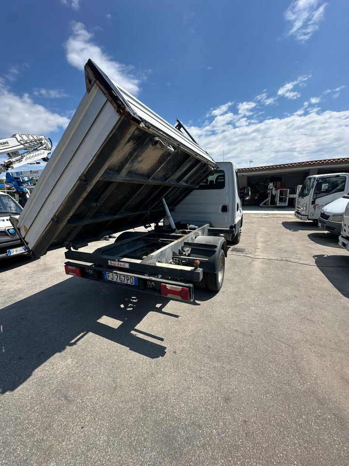 IVECO DAILY 35C12 - Camion benne: photos 4 IVECO DAILY 35C12 - Camion benne: photos 4