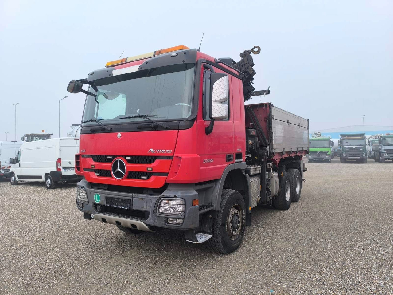 Mercedes-Benz ACTROS 3355 V8 6X6 HIAB 211 EP-5 HIPRO - Camion benne, Camion grue: photos 3 Mercedes-Benz ACTROS 3355 V8 6X6 HIAB 211 EP-5 HIPRO - Camion benne, Camion grue: photos 3