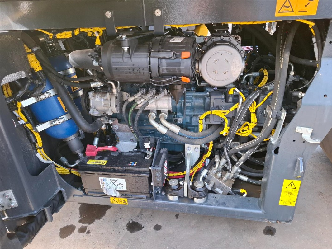 Rouleau compresseur BOMAG DE BW 174 AP-5 AM Hybrid Stage V/Tier 4f: photos 9