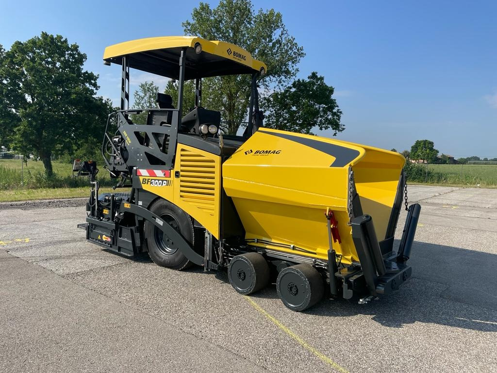 BOMAG IT BF 300 P S340-2 TV Stage IIIa/Tier 3 - Finisseur: photos 4 BOMAG IT BF 300 P S340-2 TV Stage IIIa/Tier 3 - Finisseur: photos 4