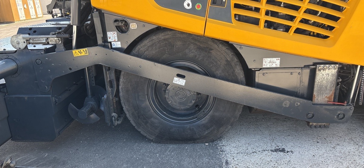 BOMAG IT BF 600 P-2 S500 Stage IV/Tier 4f - Finisseur: photos 3 BOMAG IT BF 600 P-2 S500 Stage IV/Tier 4f - Finisseur: photos 3