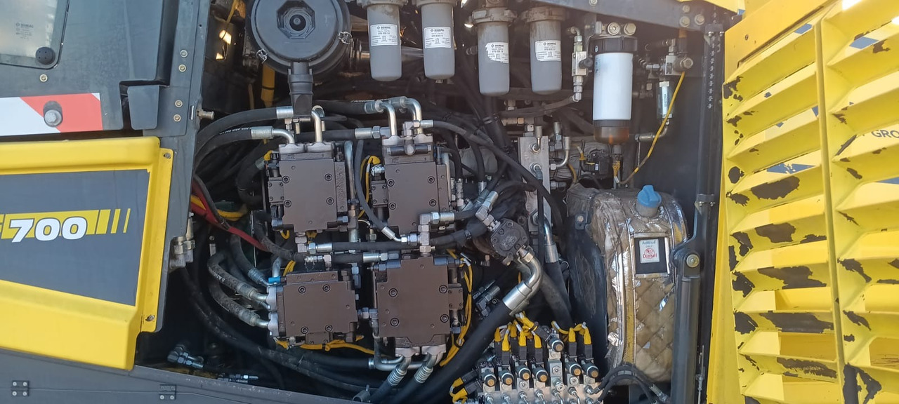 BOMAG IT BF 700 C-2 S500 Stage IV/Tier 4f - Finisseur: photos 3 BOMAG IT BF 700 C-2 S500 Stage IV/Tier 4f - Finisseur: photos 3