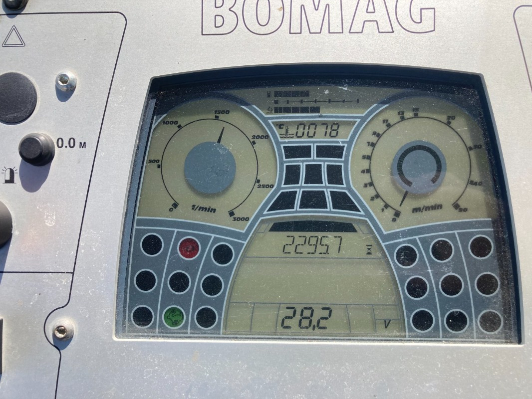 Finisseur BOMAG IT BF 700 C-2 S500  Stage IV/Tier 4f: photos 16