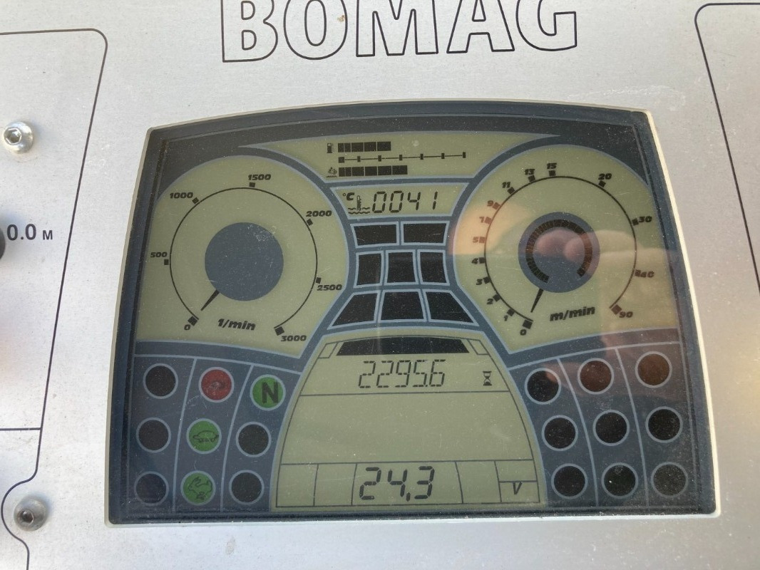Finisseur BOMAG IT BF 700 C-2 S500  Stage IV/Tier 4f: photos 19