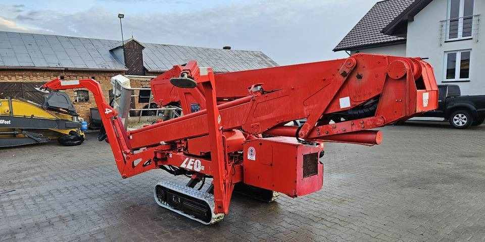 Gąsienicowy podnośnik koszowy Teupen LEO 23GT niesprawny FV23% pająk zwyżka - Autre matériel: photos 5 Gąsienicowy podnośnik koszowy Teupen LEO 23GT niesprawny FV23% pająk zwyżka - Autre matériel: photos 5