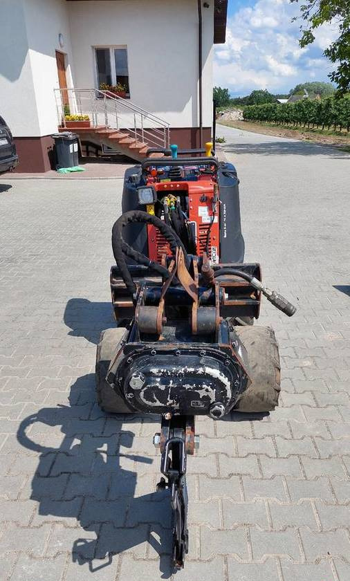 Trancheuse Ditch Witch R300 koparka łańcuchowa pługoukładacz: photos 7