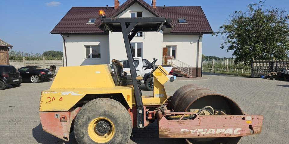 Walec drogowy Dynapac CA141C guma-stal 4800 kg - Compacteur à pieds de mouton/ Monocylindre: photos 1 Walec drogowy Dynapac CA141C guma-stal 4800 kg - Compacteur à pieds de mouton/ Monocylindre: photos 1