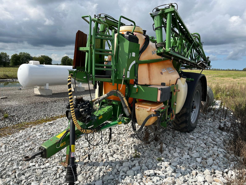 Amazone UX 4200 Special - Pulvérisateur: photos 2 Amazone UX 4200 Special - Pulvérisateur: photos 2