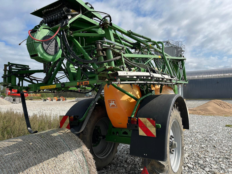 Amazone UX 4200 Special - Pulvérisateur: photos 4 Amazone UX 4200 Special - Pulvérisateur: photos 4