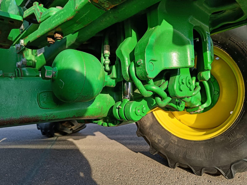 Tracteur agricole John Deere 6140R: photos 8