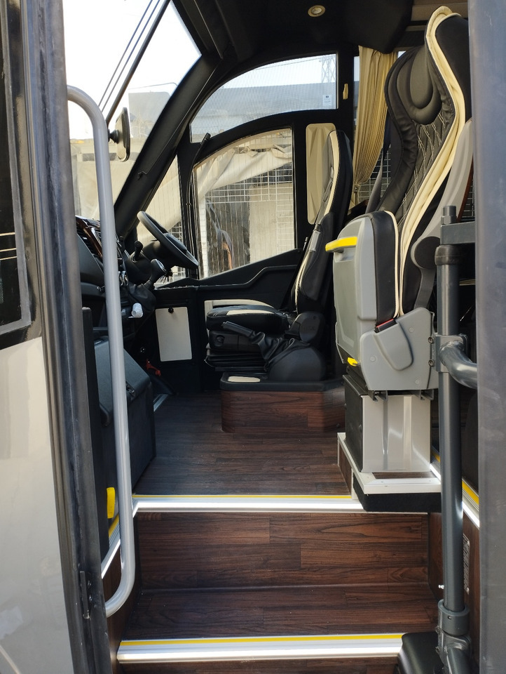 Autocar neuf IVECO DAILY -  RIGHT HAND DRIVE TOURISTIC VEHICLE: photos 21