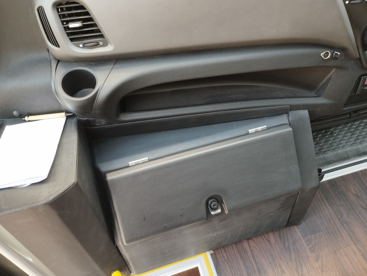 Autocar neuf IVECO DAILY -  RIGHT HAND DRIVE TOURISTIC VEHICLE: photos 11