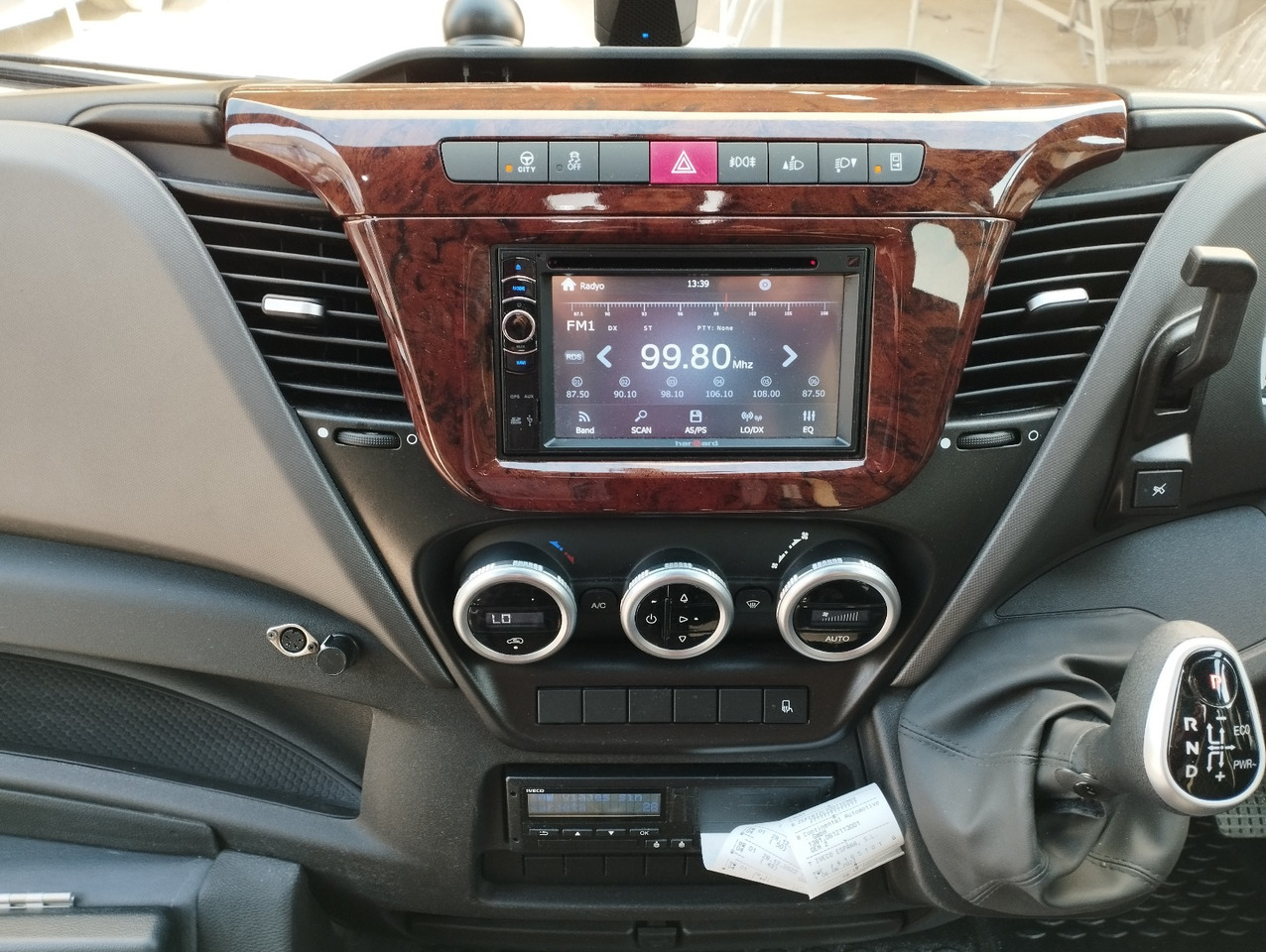Autocar neuf IVECO DAILY -  RIGHT HAND DRIVE TOURISTIC VEHICLE: photos 15