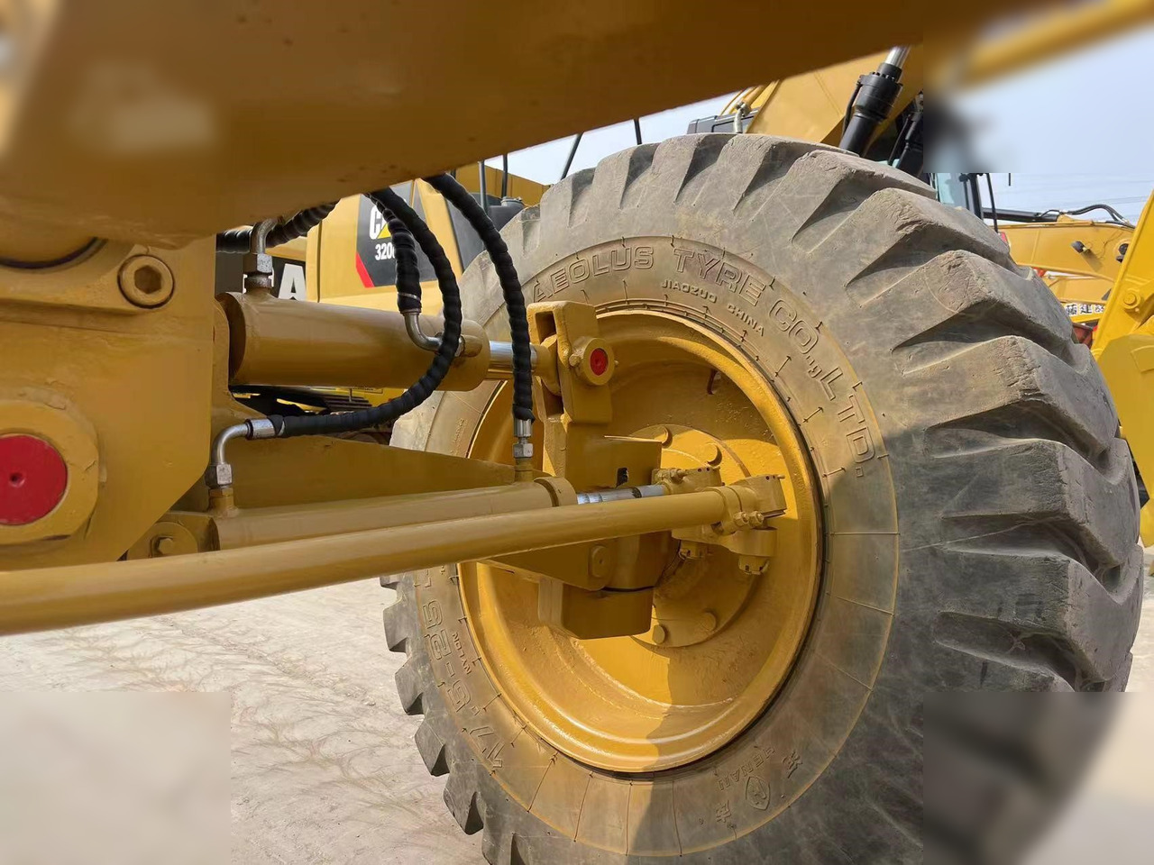 Niveleuse CATERPILLAR 140G: photos 6