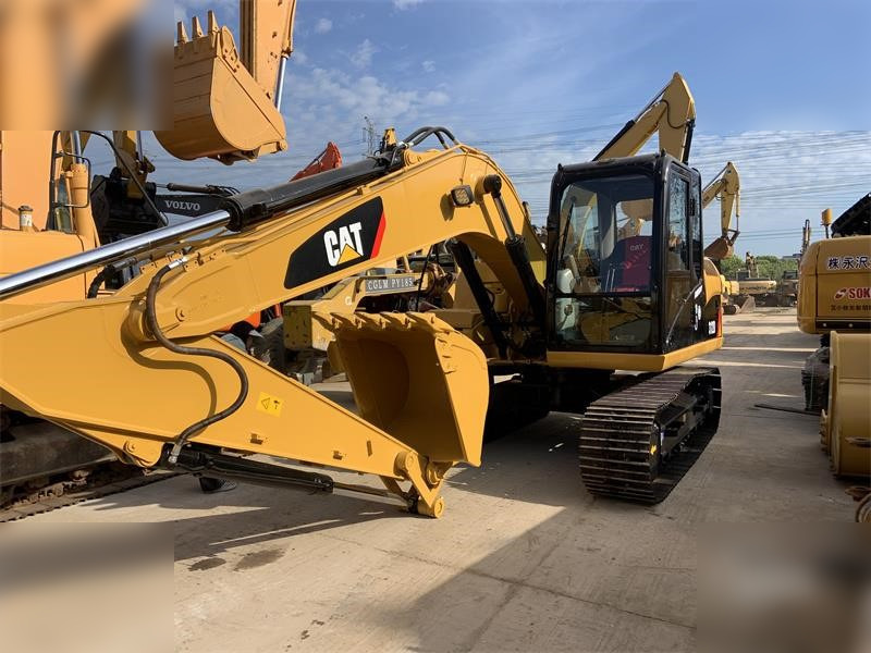 CATERPILLAR 312D - Pelle sur chenille: photos 3 CATERPILLAR 312D - Pelle sur chenille: photos 3